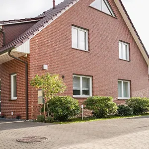 Apartment Modernes Stadthaus | Parkplatz | Wifi | Bad&dusche | Küche