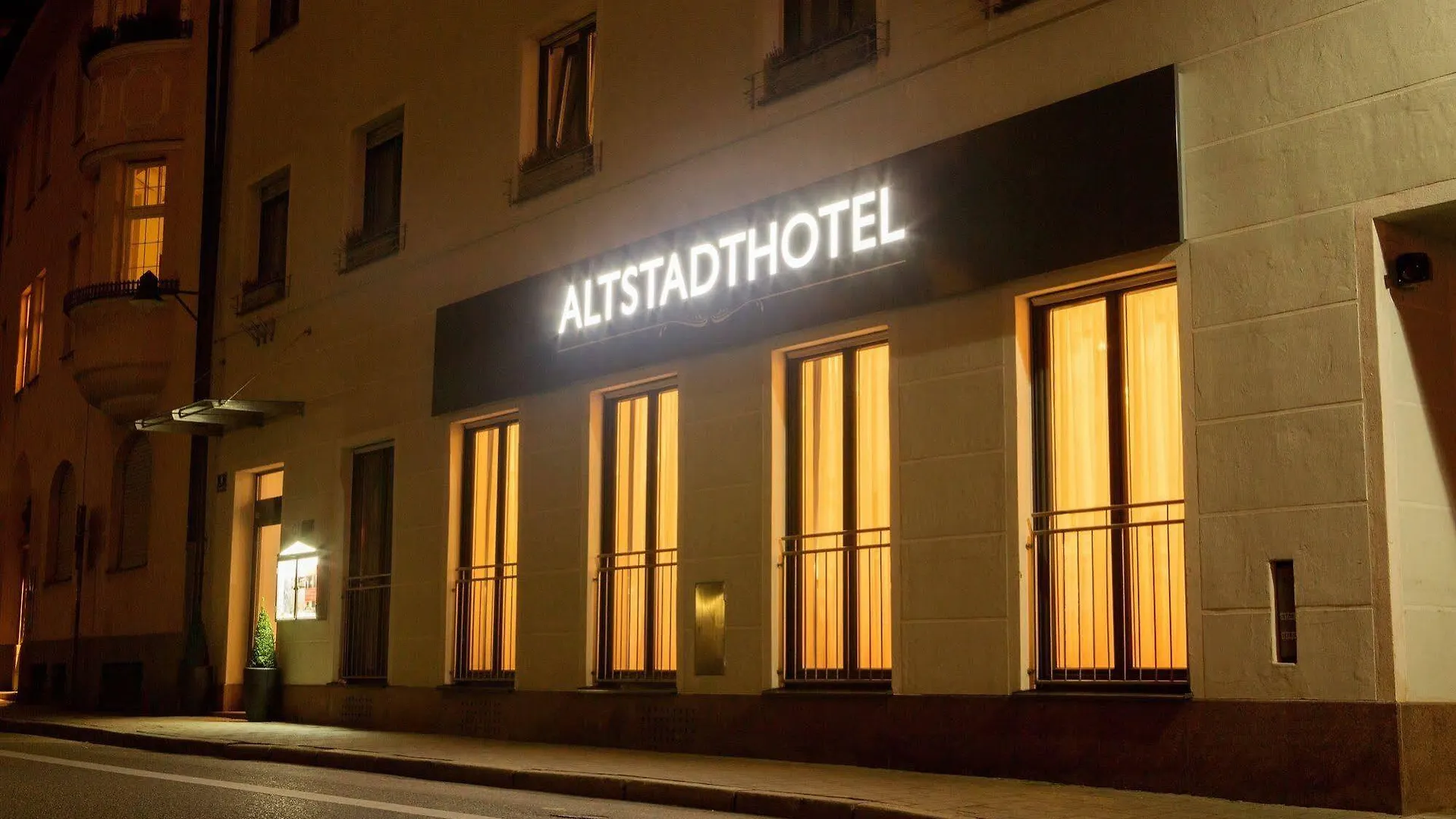 *** Hotel Altstadthotel Ingolstadt Deutschland